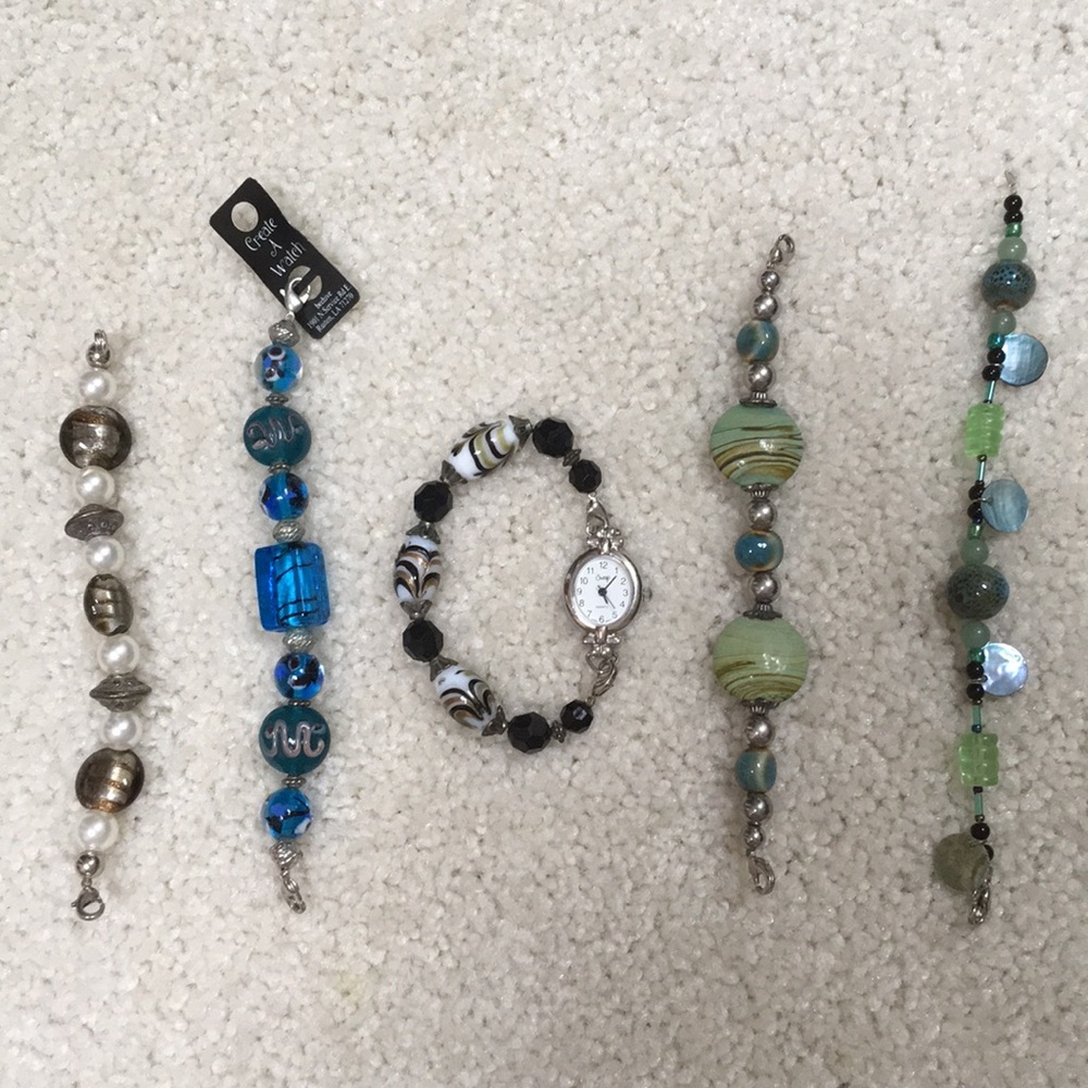 Beehive Swap Watch & 5 Bands